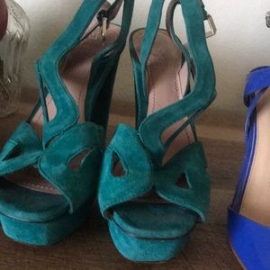 Vince Camuto platforms